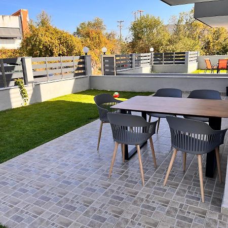 Three Cats Apartment نيكيتي المظهر الخارجي الصورة
