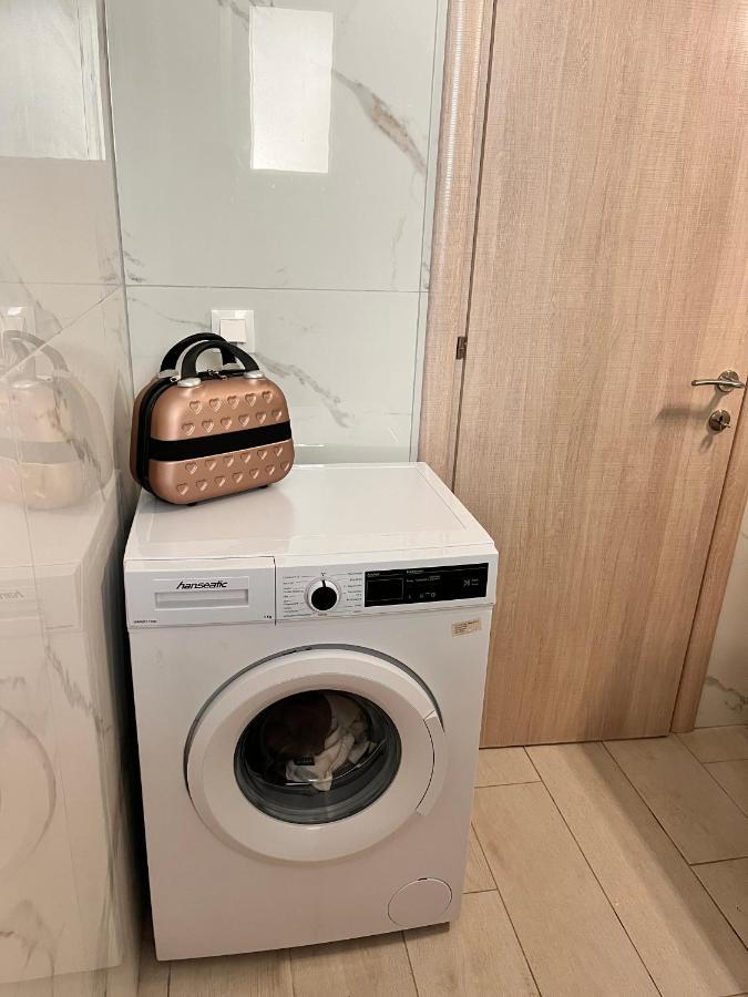 Three Cats Apartment نيكيتي المظهر الخارجي الصورة