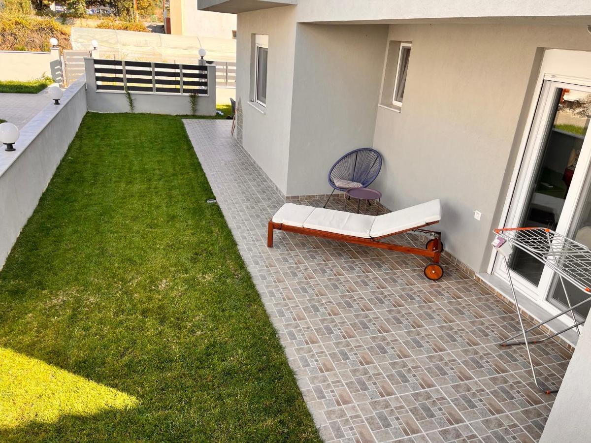 Three Cats Apartment نيكيتي المظهر الخارجي الصورة
