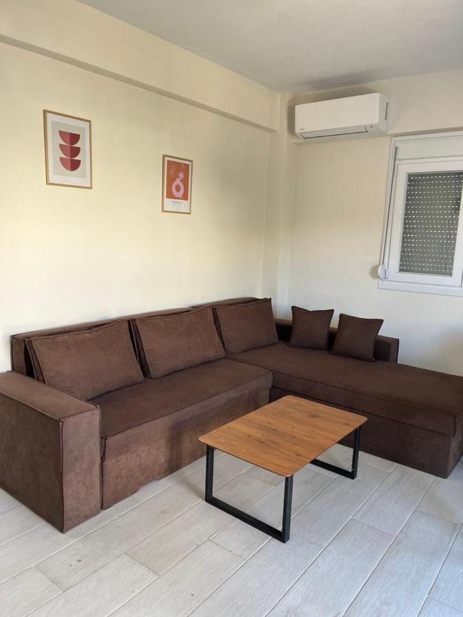 Three Cats Apartment نيكيتي المظهر الخارجي الصورة
