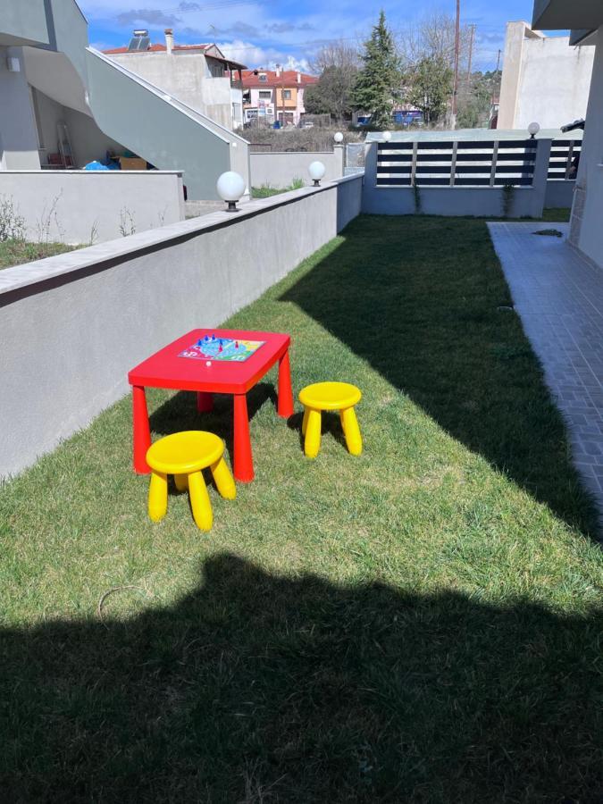 Three Cats Apartment نيكيتي المظهر الخارجي الصورة